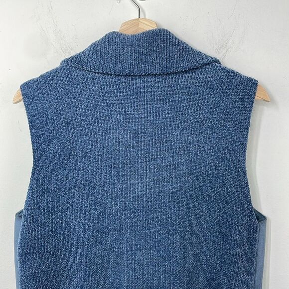 LISA INTERNATIONAL Women's Vest Blue Faux Fur Suede Pockets NWT size MED - Picture 9 of 15